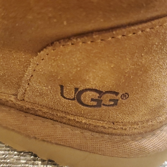 SOLD!!! UGGS Men's Neumel Chukka Boots - Size 10 - Picture 10 of 12